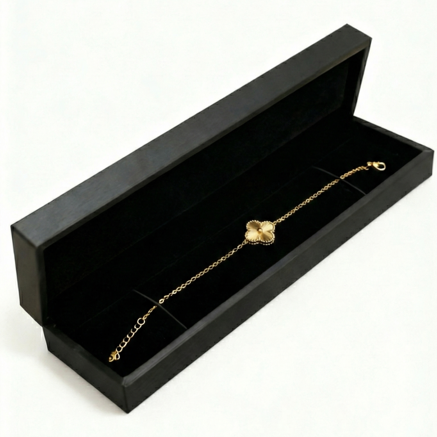 Gold plated Four-leaf clover charm bracelet